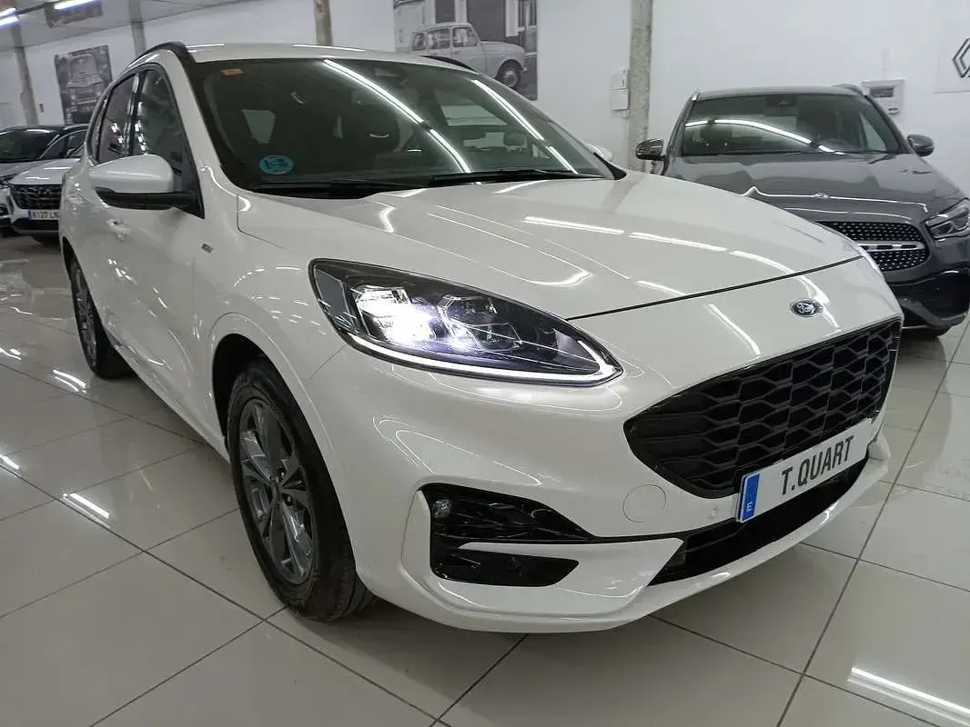 Usado Ford Kuga ST-Line X 120 CV (88 kW) 2021 Blanco SUV