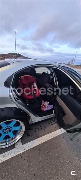 Usado Mazda 6 Active 120 CV (88 kW) 2003 Gris / plata Berlina