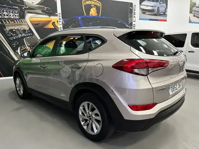 Usado Hyundai Tucson 115 CV (84 kW) 2016 Beige SUV