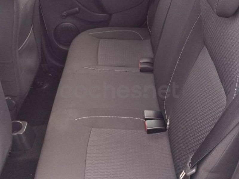 Używany Dacia Sandero Comfort 95 KM (69 kW) 2019 Biały Sedan/Limuzyna