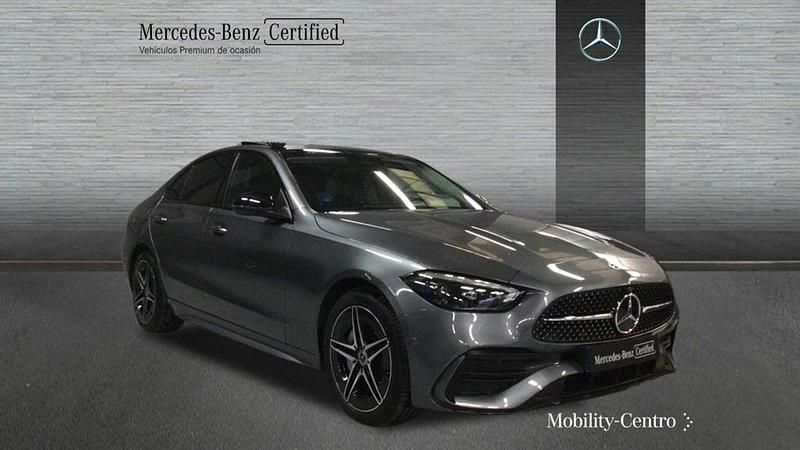 Usado Mercedes C300 312 CV (229 kW) 2024 Gris selenita Berlina