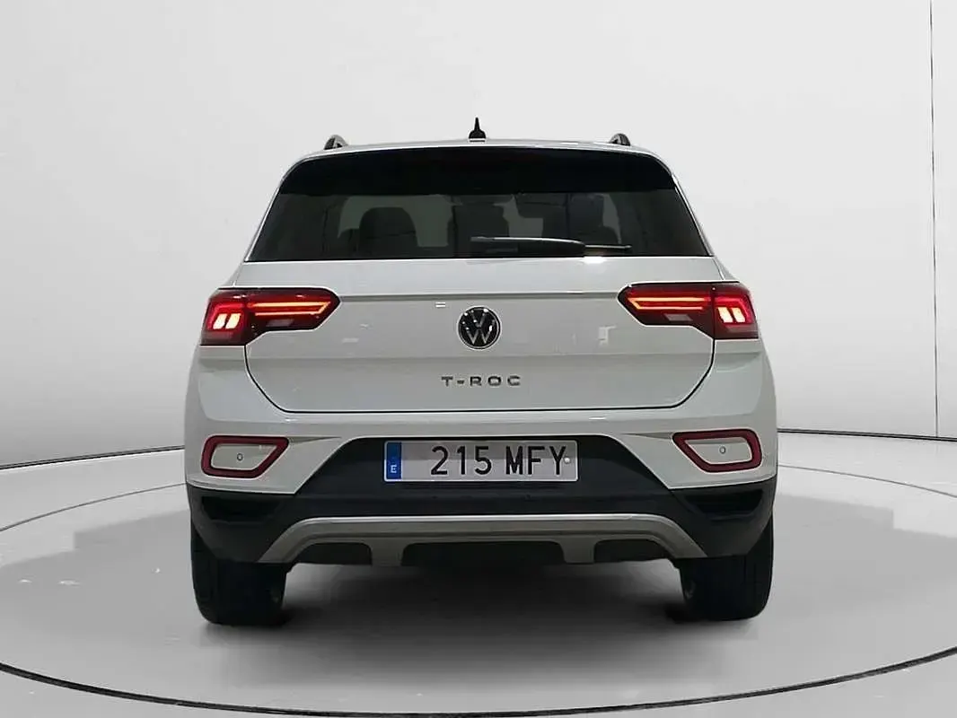 Usado VW T-Roc Life 110 CV (80 kW) 2023 Blanco SUV