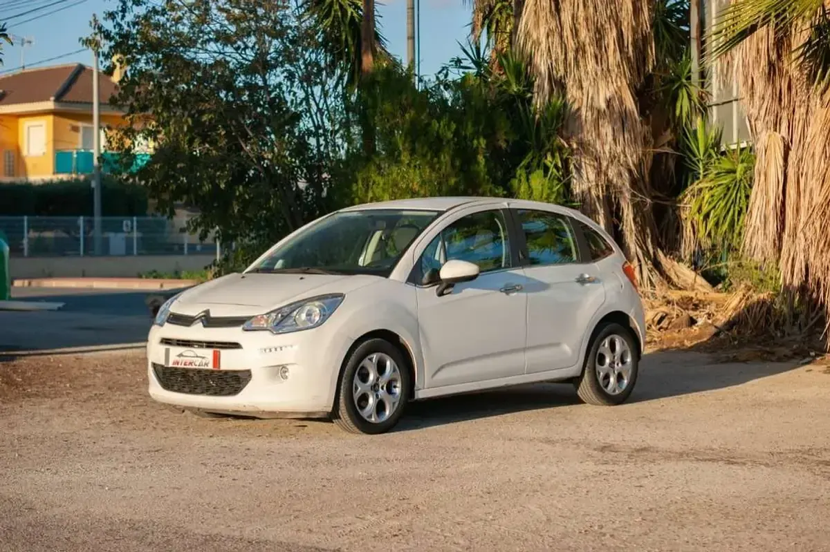 Usado Citroën C3 Feel 82 CV (60 kW) 2017 Blanco Berlina