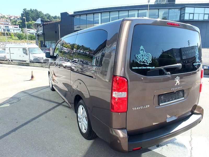 Usado Peugeot Traveller Business-Line 150 CV (110 kW) 2019 Marrón Monovolumen