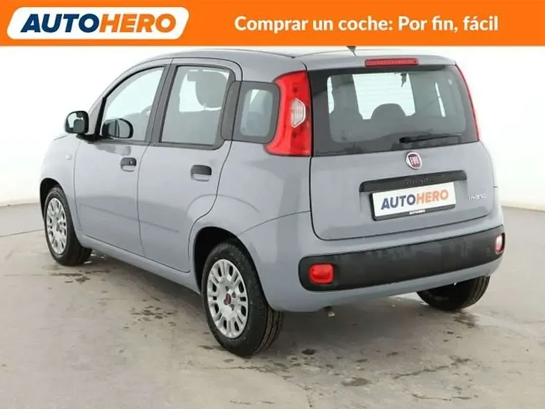 Usado Fiat Panda 71 CV (52 kW) 2022 Gris Utilitario