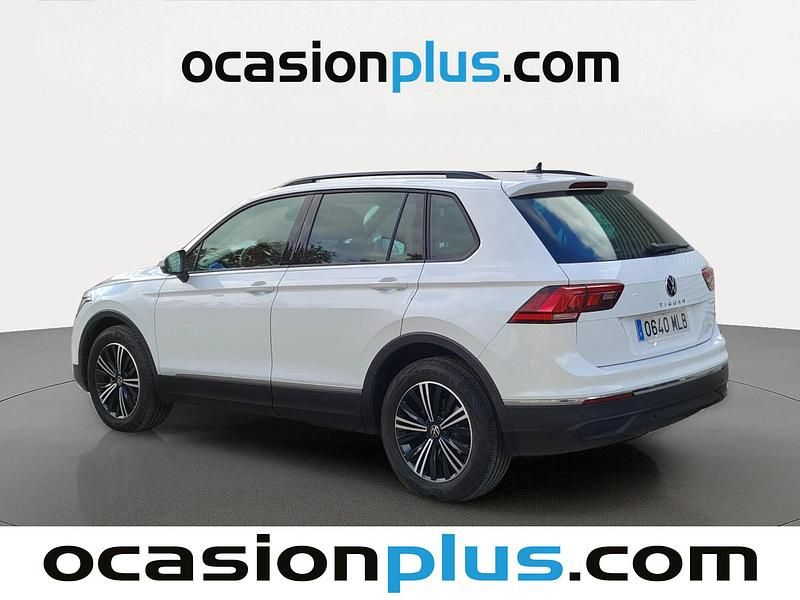 Usado VW Tiguan Life 150 CV (110 kW) 2023 Blanco SUV