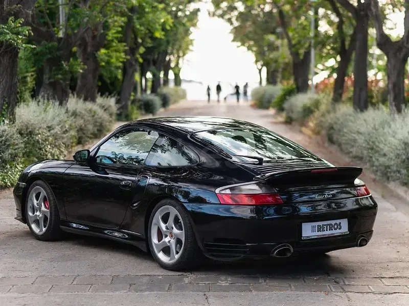 Usado Porsche 911 Turbo 420 CV (308 kW) 2004 Negro Coupe