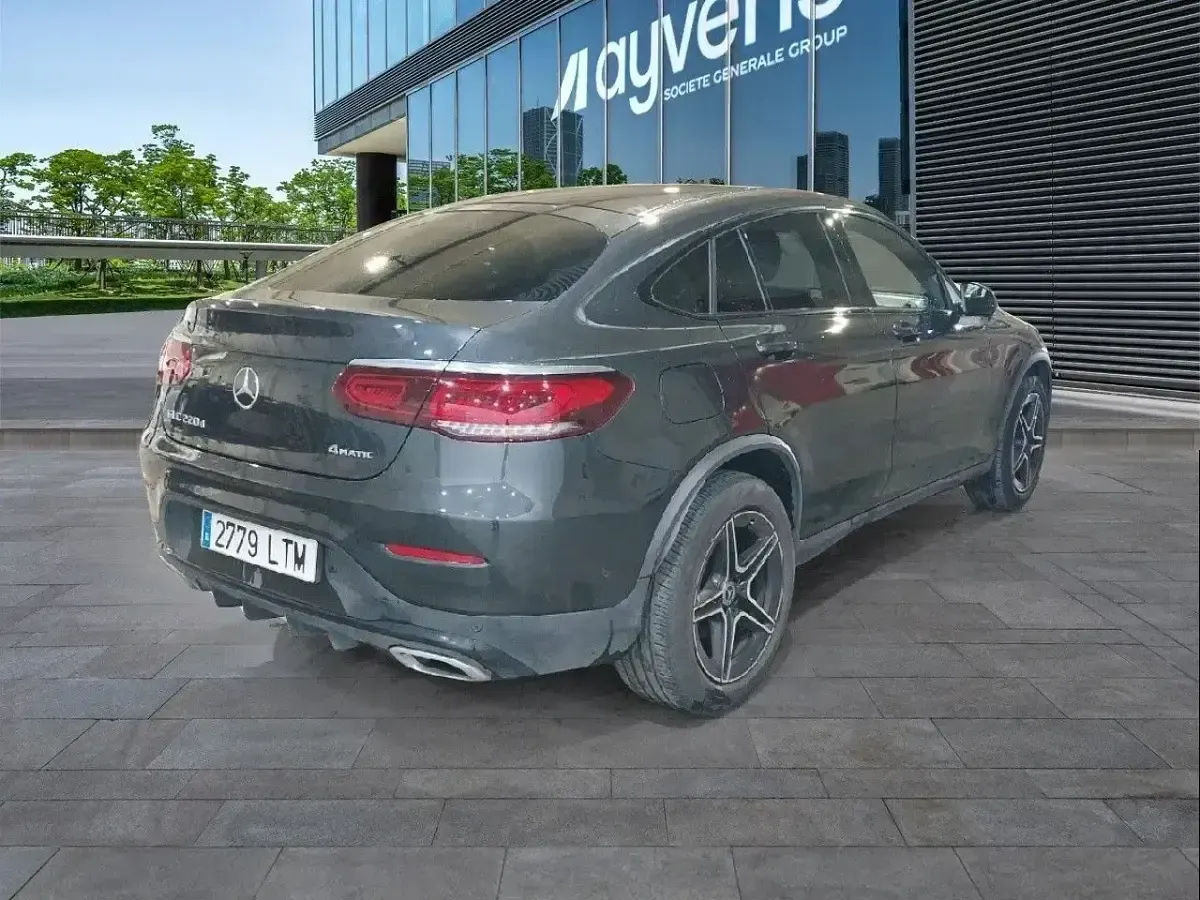Usado Mercedes GLC220 194 CV (142 kW) 2021 Gris / plata SUV