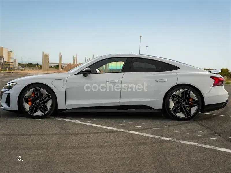 Usado Audi e-tron GT quattro 430 kW (585 CV) 2022 Eléctrico Berlina