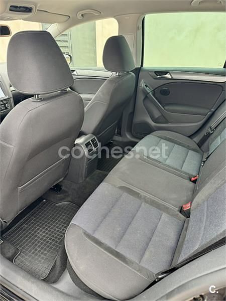 Usado VW Golf VII Sport 140 HP (102 kW) 2012 Preto Sedan