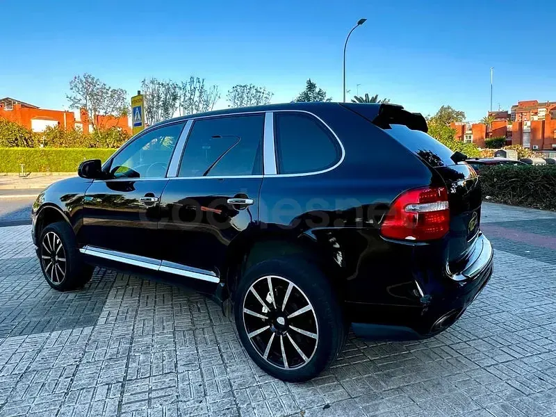Usado Porsche Cayenne 240 CV (176 kW) 2010 Negro SUV