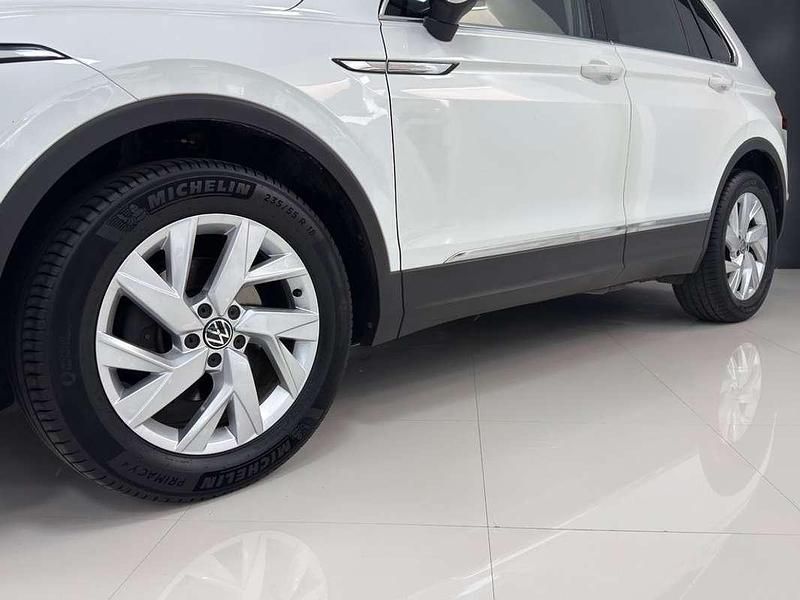 Usado VW Tiguan Life 150 HP (110 kW) 2022 Branco SUV