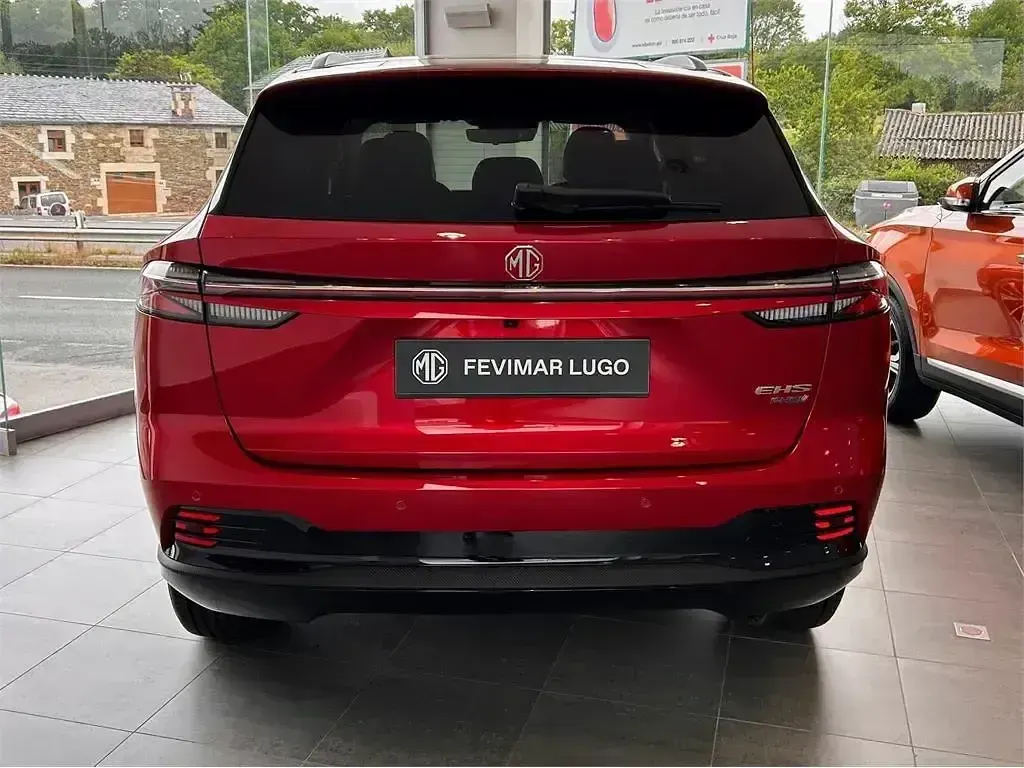 Nuevo MG HS Luxury 339 CV (249 kW) 2025 Rojo SUV