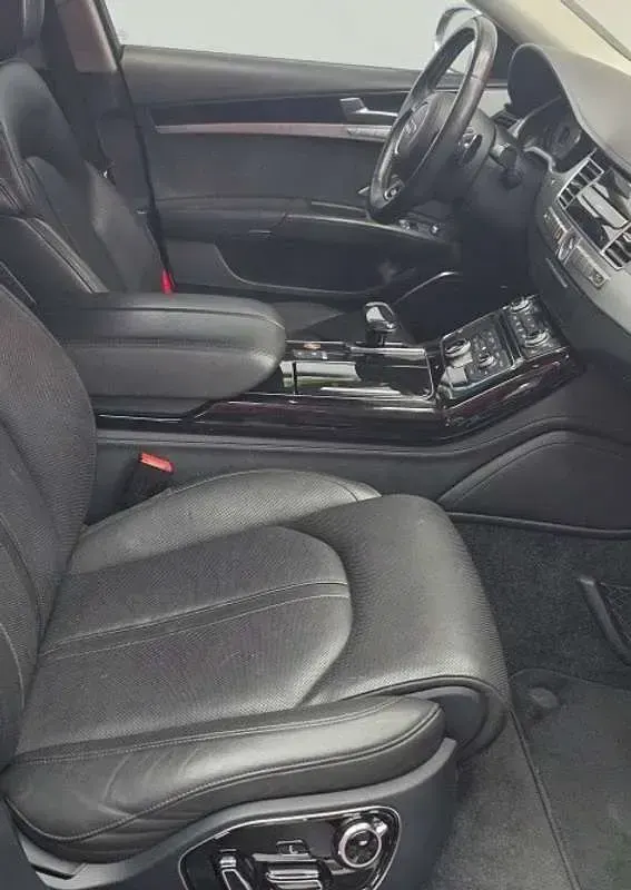 Usado Audi S8 519 CV (381 kW) 2013 Gris Berlina