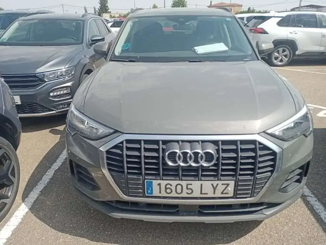 Usado Audi Q3 S-Line 150 CV (110 kW) 2022 Gris SUV