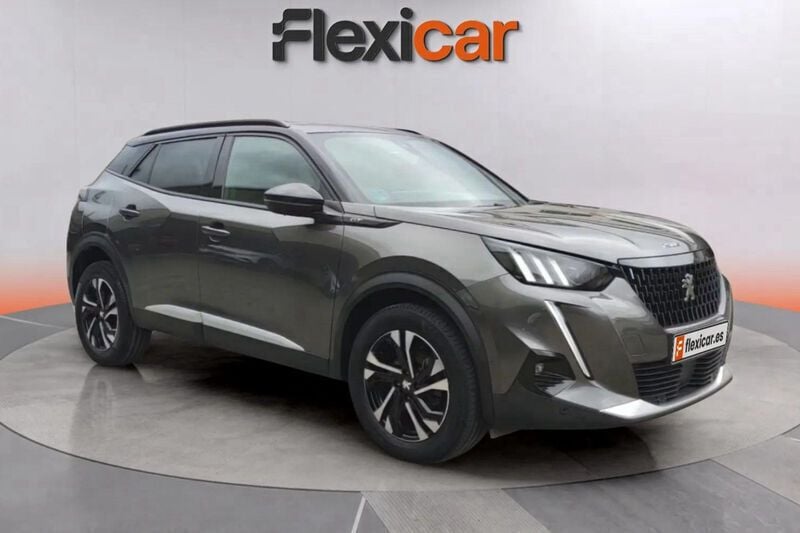 Usado Peugeot 2008 GT 131 CV (96 kW) 2021 Gris SUV