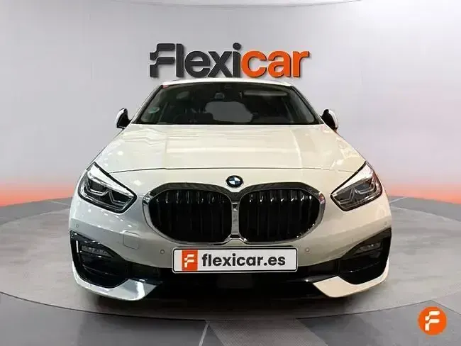 Usado BMW 120 190 CV (139 kW) 2022 Blanco Utilitario