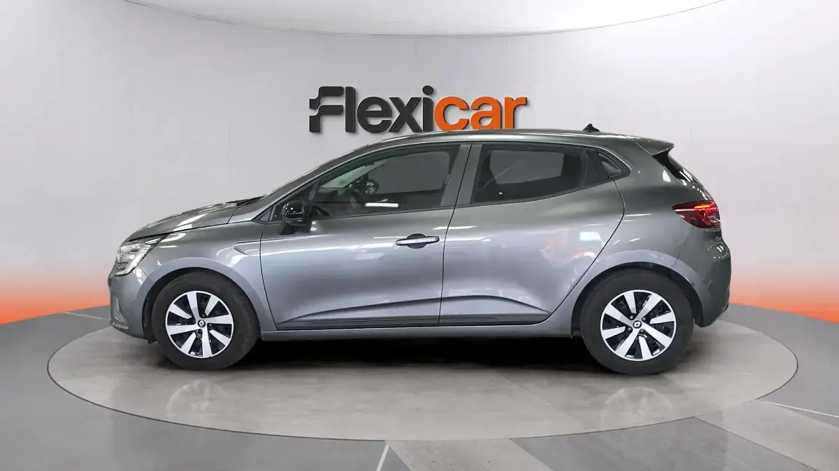 Usado Renault Clio V Equilibre 90 CV (66 kW) 2023 Gris Berlina