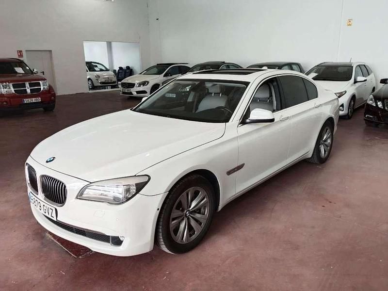 Blanco Usado 2010 BMW 740 Comfort Edition Berlina | 16.900 € - Imagen 1/4