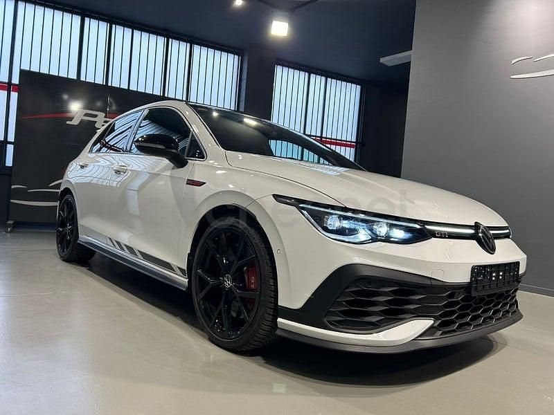 Usado VW Golf VII GTI Clubsport 301 CV (221 kW) 2021 Blanco Utilitario