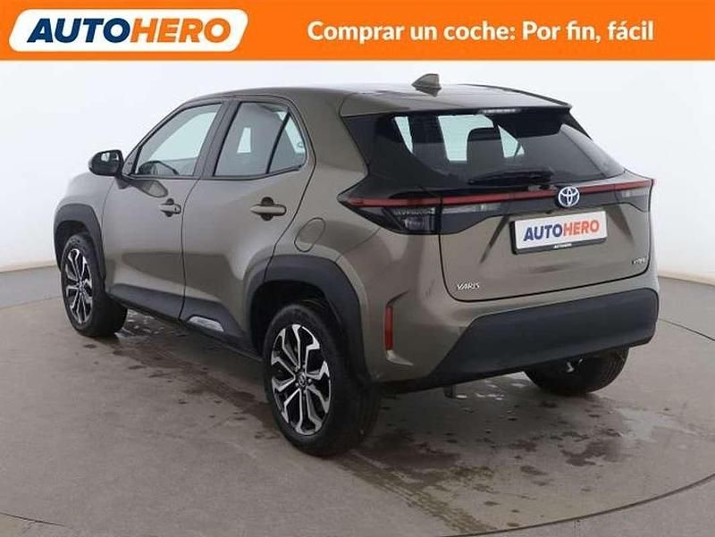 Usado Toyota Yaris Cross Active 116 CV (85 kW) 2023 Verde SUV