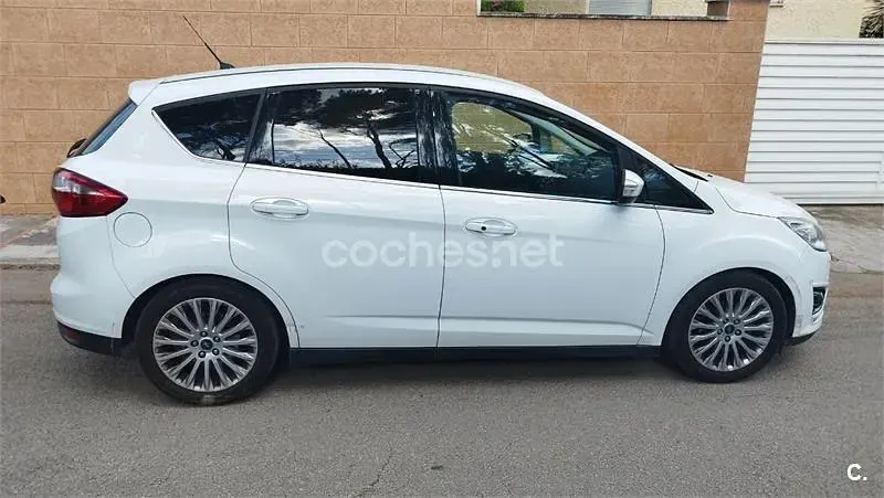 Usado Ford C-MAX Titanium 125 CV (91 kW) 2013 Blanco Monovolumen