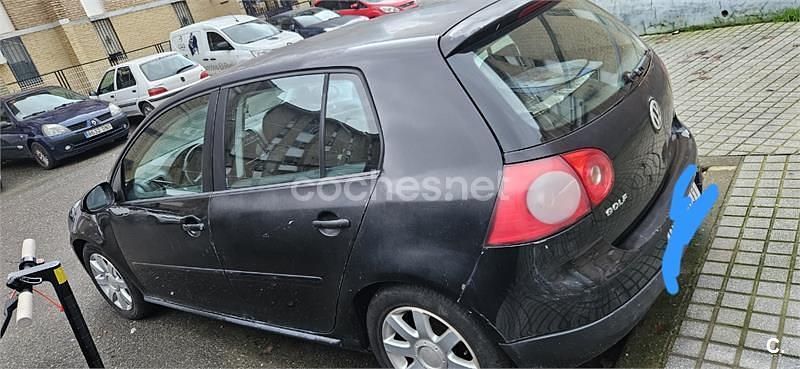 Usado VW Golf IV Highline 105 CV (77 kW) 2004 Negro Berlina