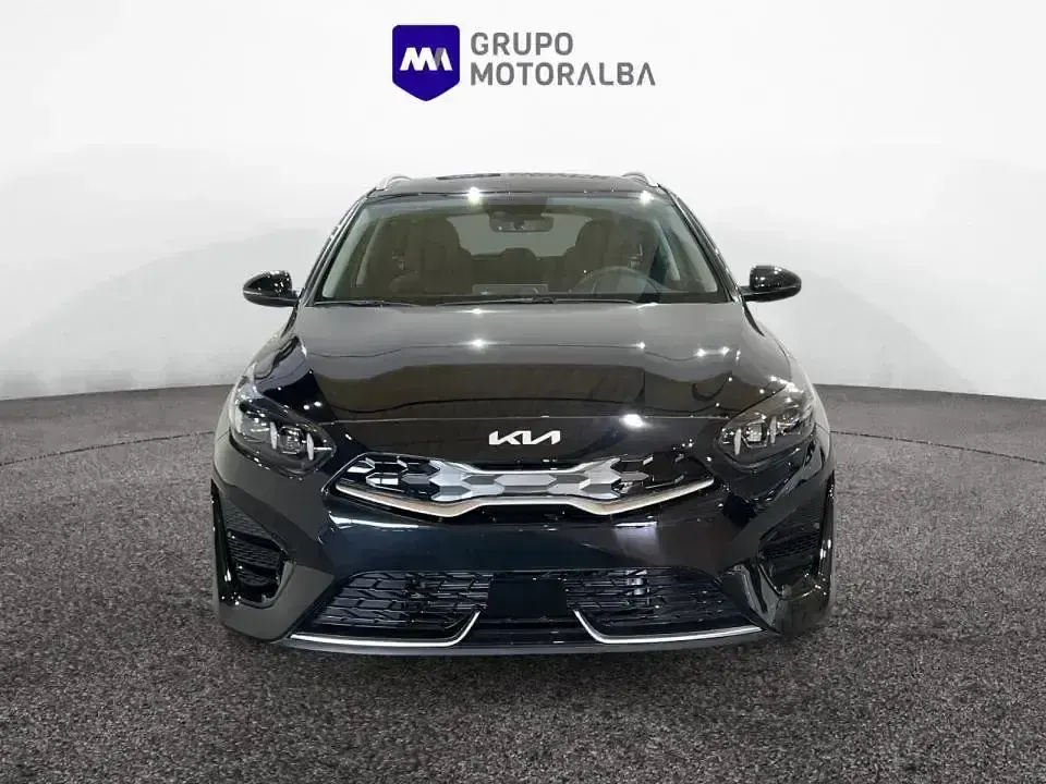 Nuevo Kia Ceed 141 CV (103 kW) 2025 Negro Utilitario