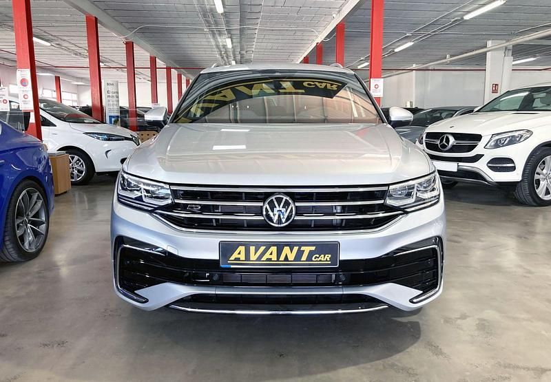 Usado VW Tiguan R-line 245 CV (180 kW) 2021 Blanco SUV