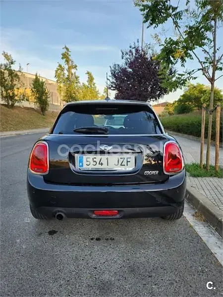 Usado Mini Cooper 136 CV (100 kW) 2017 Negro Utilitario