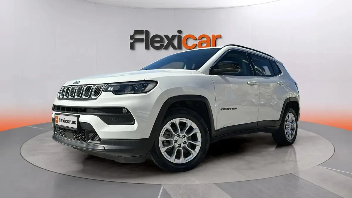 Usado Jeep Compass Longitude 131 CV (96 kW) 2021 Blanco SUV
