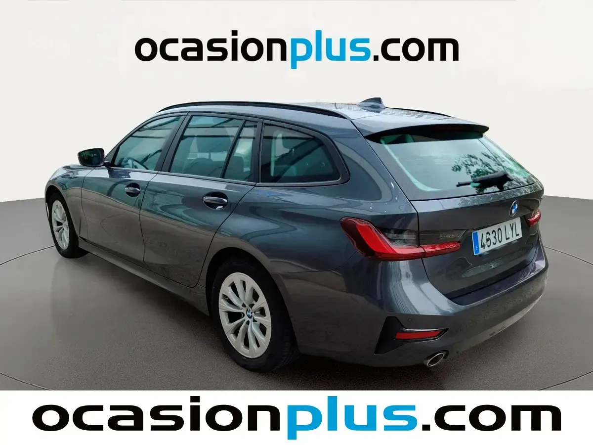 Usado BMW 318 150 CV (110 kW) 2022 Gris Familiar