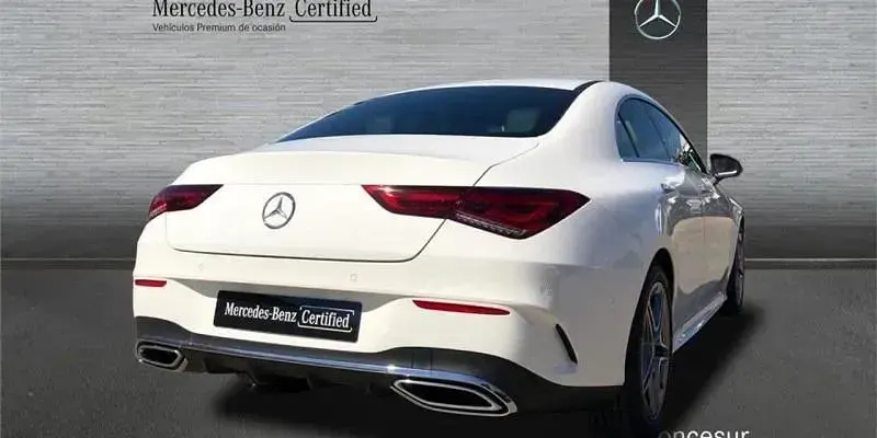 Usado Mercedes CLA180 136 CV (100 kW) 2022 Blanco Coupe