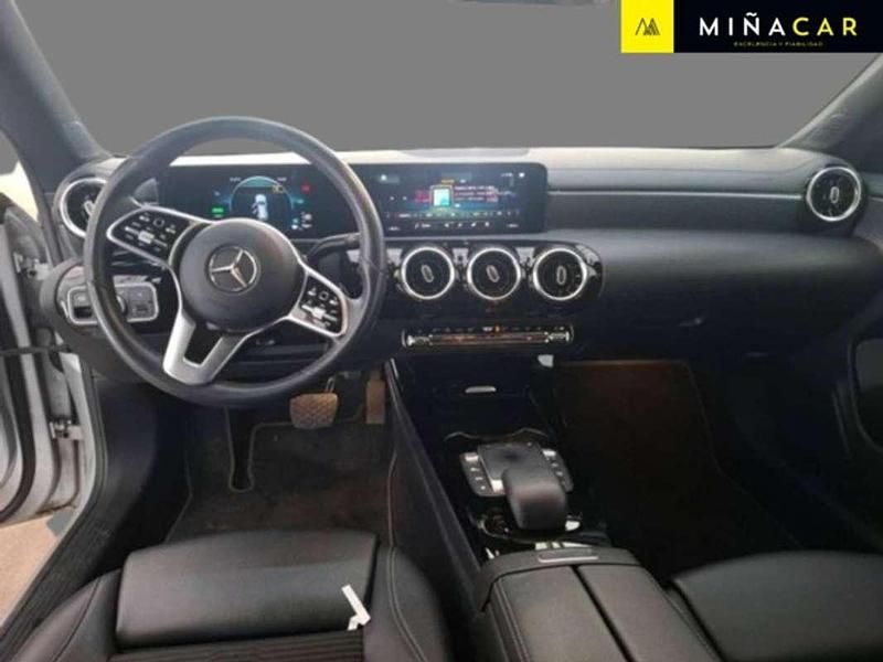 Usado Mercedes CLA250e Shooting Brake 218 CV (160 kW) 2021 Gris Familiar
