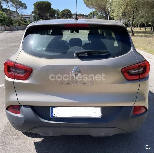Usado Renault Kadjar Intens 130 CV (95 kW) 2016 Beige SUV