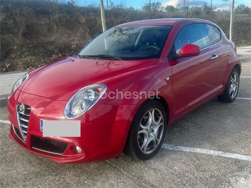 Usado Alfa Romeo MiTo Distinctive 85 CV (62 kW) 2016 Rojo Utilitario