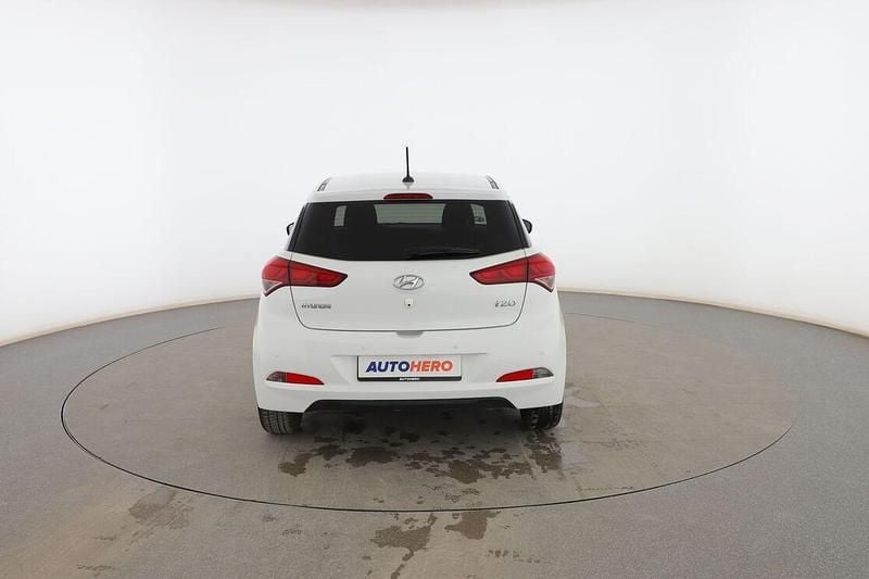 Usado Hyundai i20 GO! 85 CV (62 kW) 2018 Blanco Utilitario