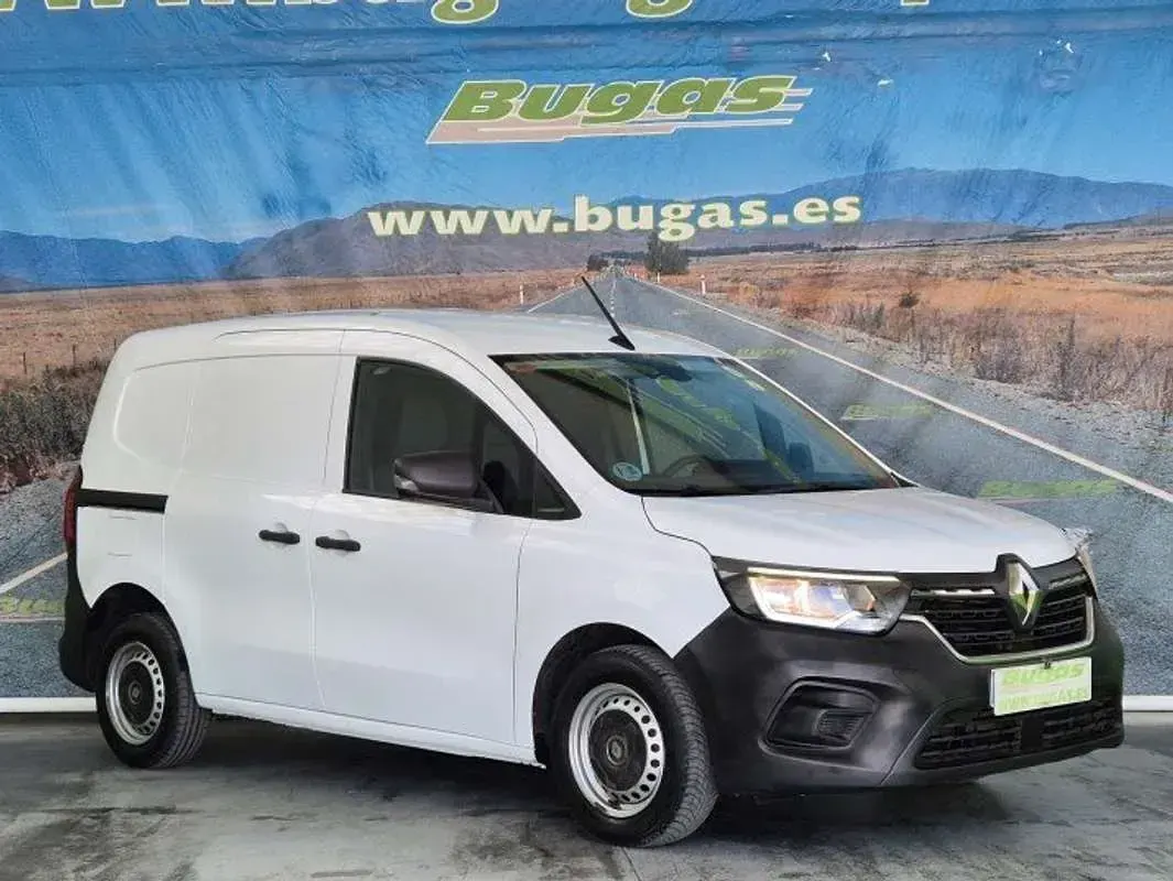 Usado Renault Kangoo 95 CV (69 kW) 2023 Blanco Monovolumen