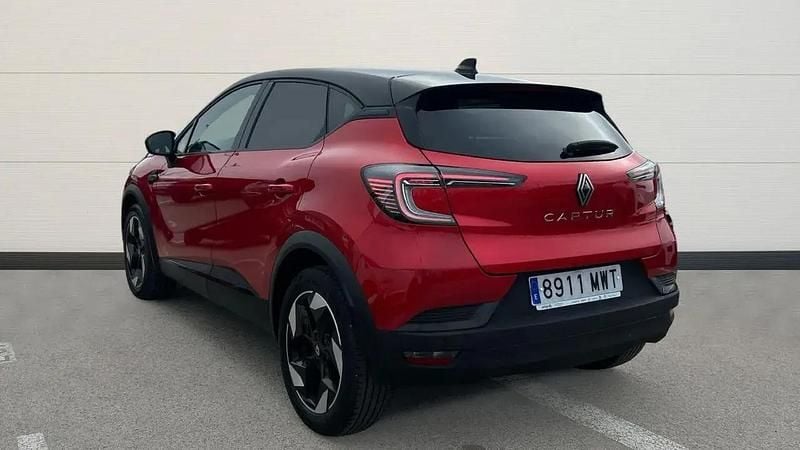 Używany Renault Captur Techno 100 KM (73 kW) 2024 Czarny SUV