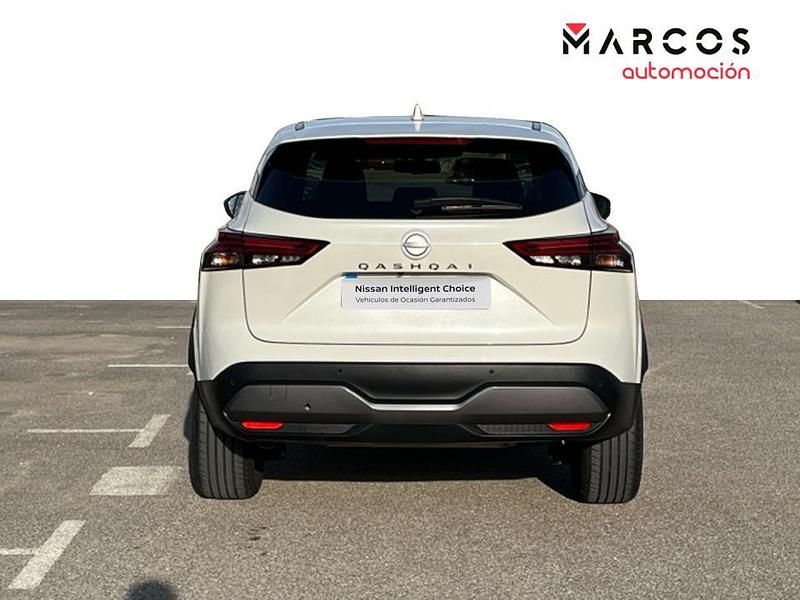 Usado Nissan Qashqai N-Connecta 140 CV (102 kW) 2023 Lunar white metalizado SUV