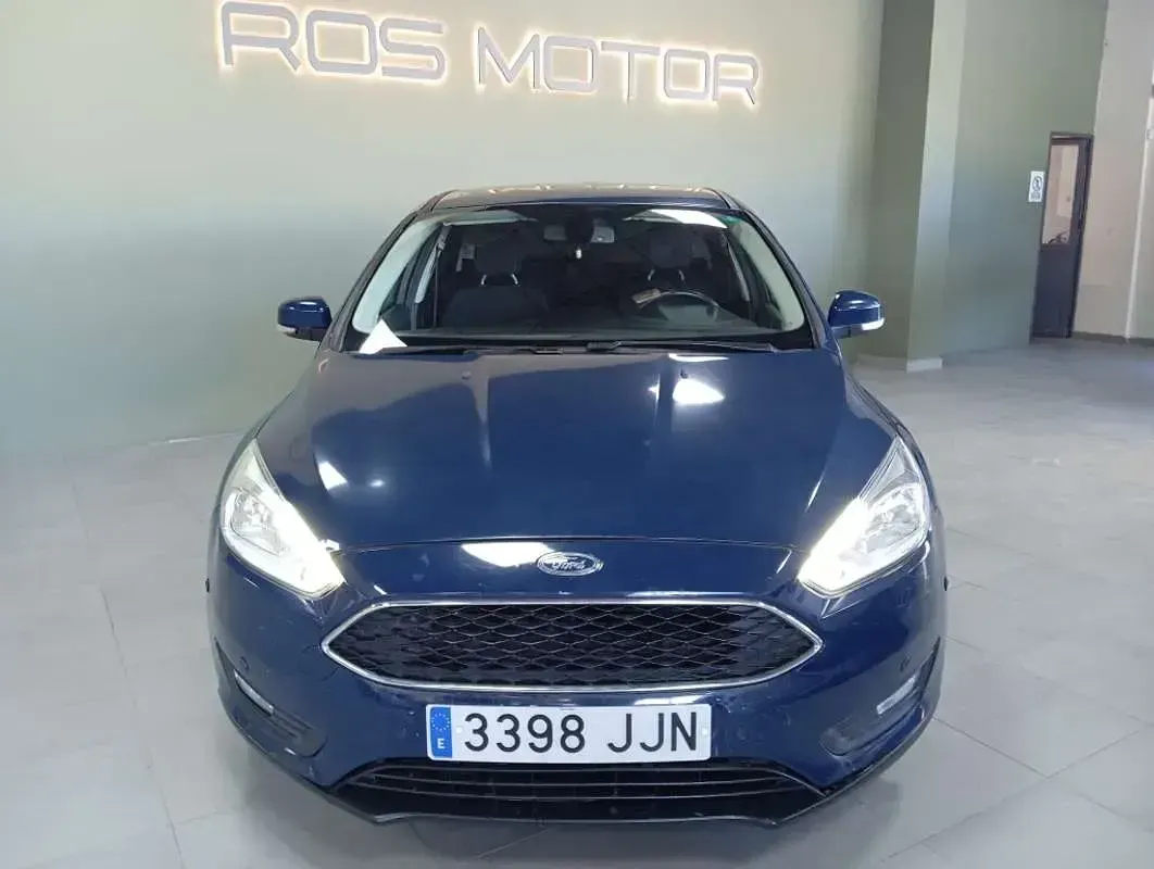 Brugt Ford Focus Titanium 125 HK (91 kW) 2015 Blå Hatchback