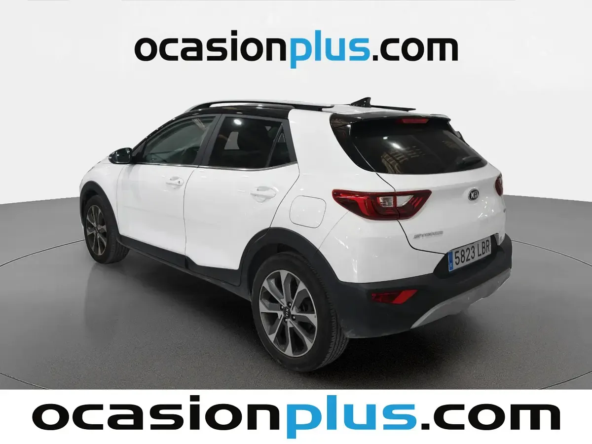 Usado Kia Stonic 120 CV (88 kW) 2019 Blanco SUV