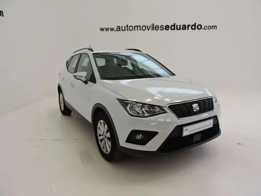 Usado Seat Arona 95 CV (69 kW) 2019 Blanco SUV