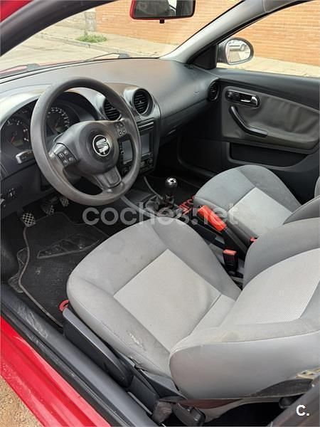 Brugt Seat Ibiza Fresh 64 HK (47 kW) 2004 Rød Hatchback