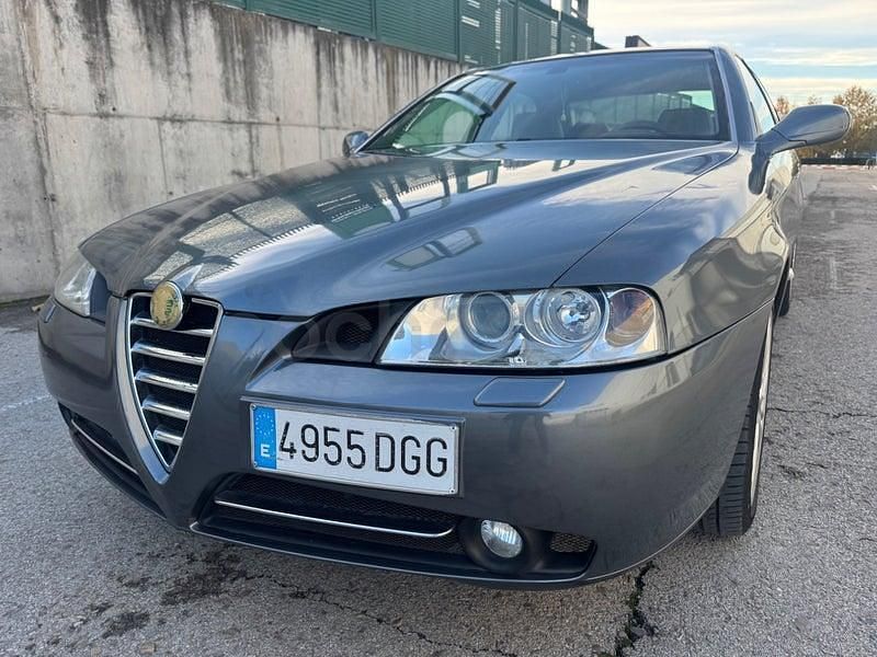 Usado Alfa Romeo 166 175 CV (128 kW) 2005 Gris / plata Berlina