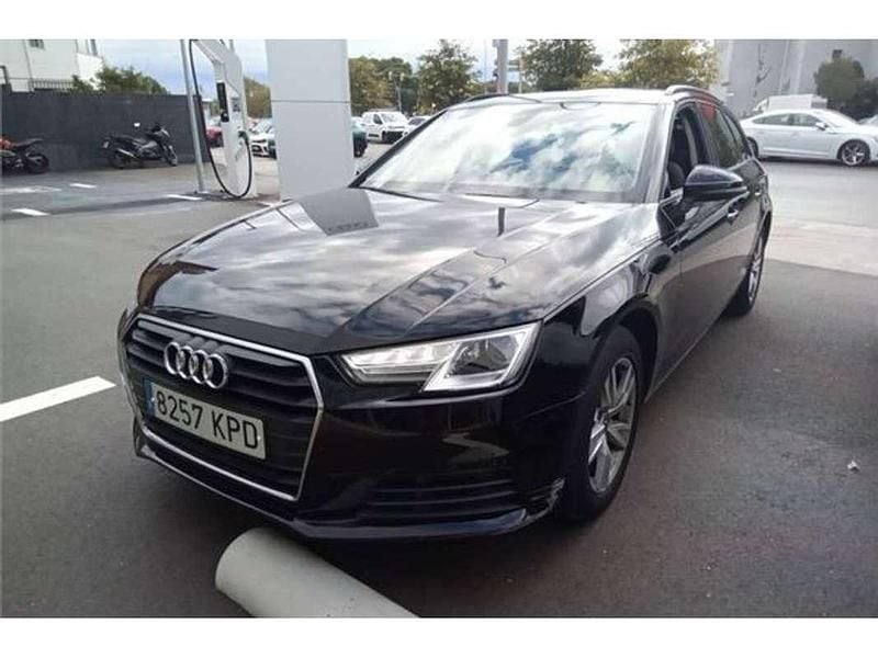 Usado Audi A4 Advanced 150 CV (110 kW) 2018 Negro Familiar