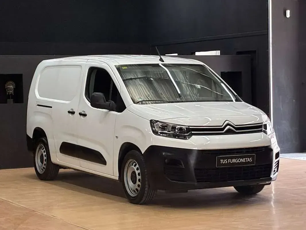 Usado Citroën Berlingo 102 CV (75 kW) 2020 Blanco Monovolumen