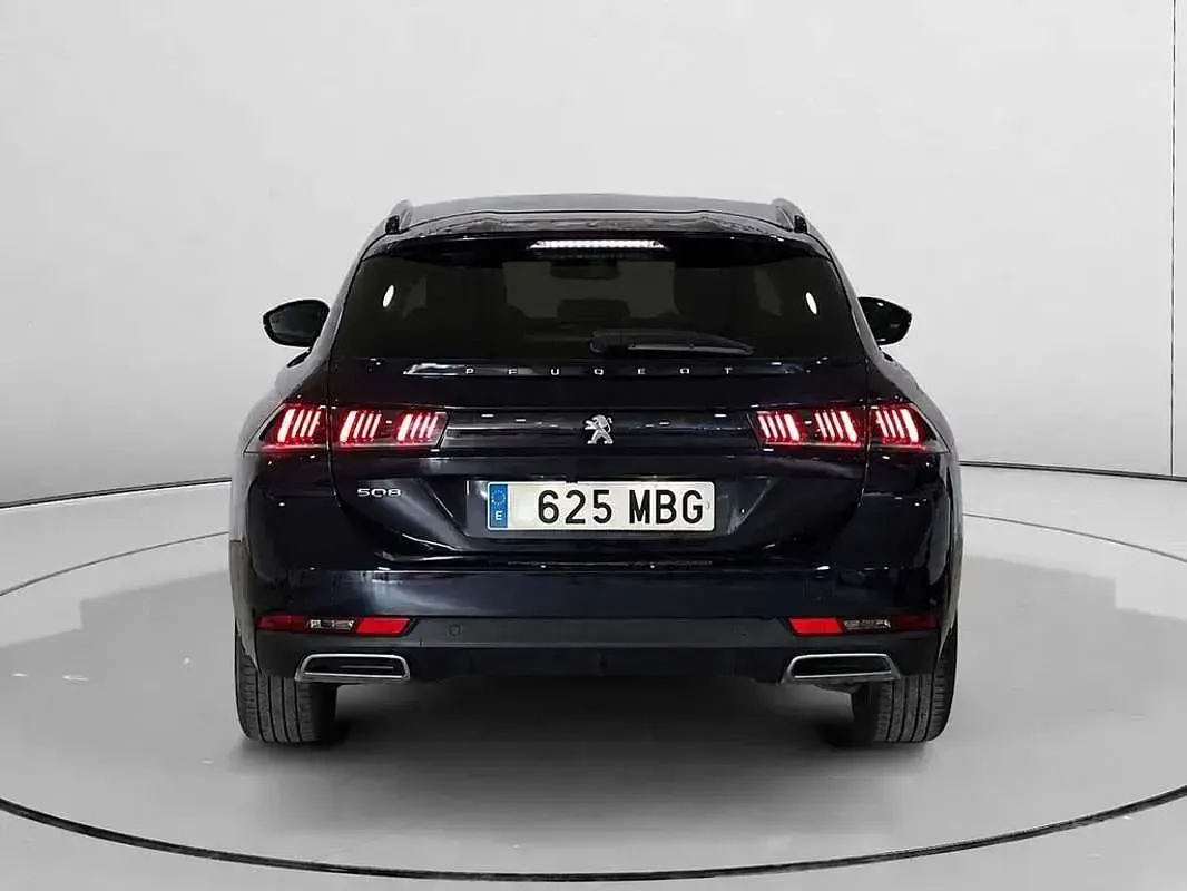 Usado Peugeot 508 SW Allure 131 CV (96 kW) 2022 Azul Familiar
