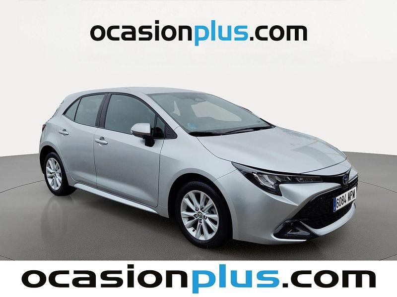 Usado Toyota Corolla Active 140 CV (102 kW) 2024 Gris plata