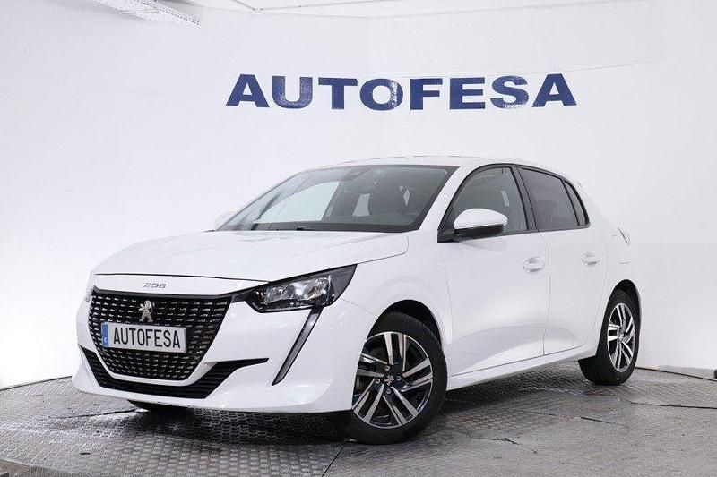 Usado Peugeot 208 Allure 100 CV (73 kW) 2021 Blanco Utilitario